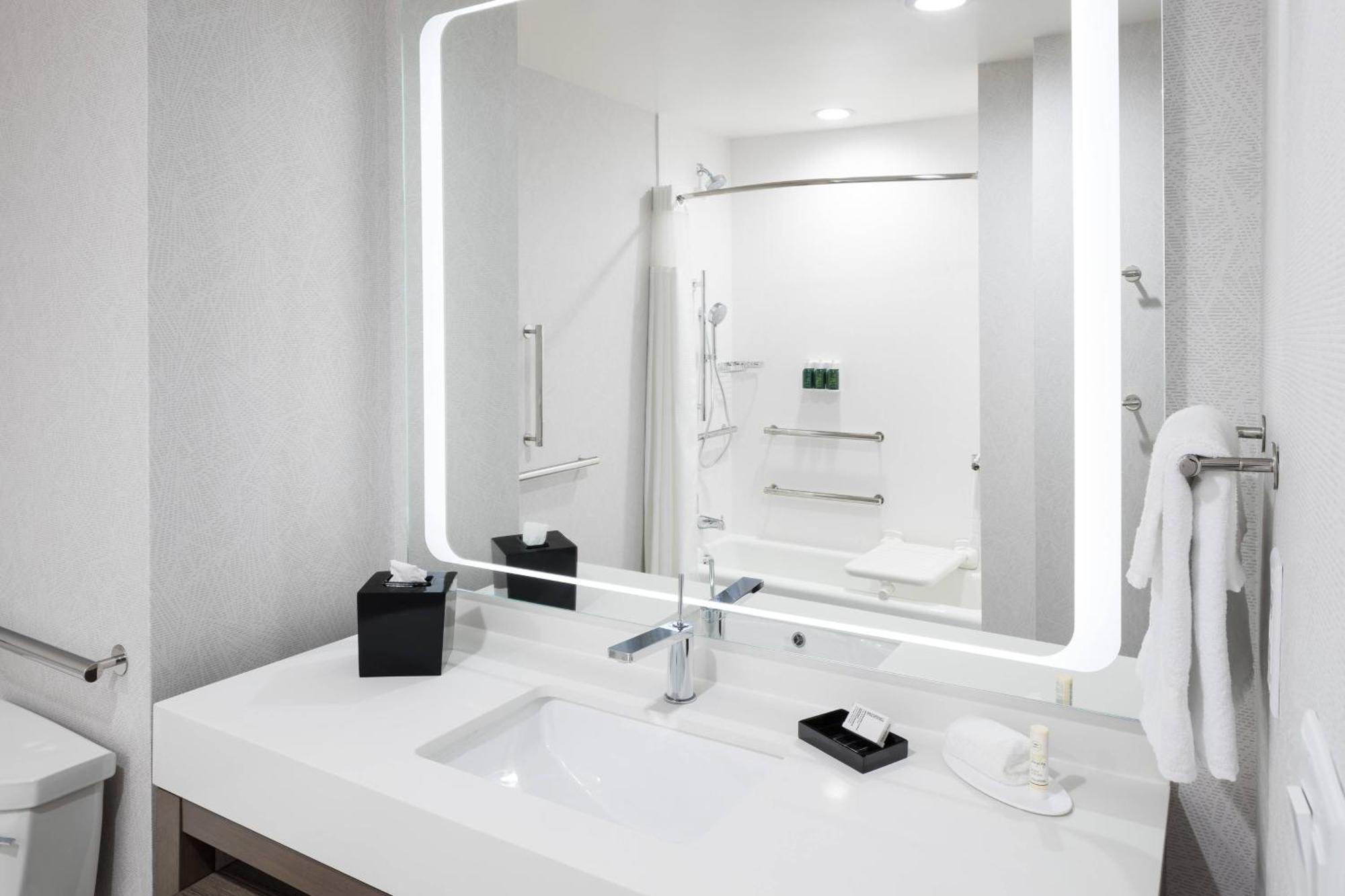 Courtyard By Marriott Houston Heights/I-10 Hotell Eksteriør bilde
