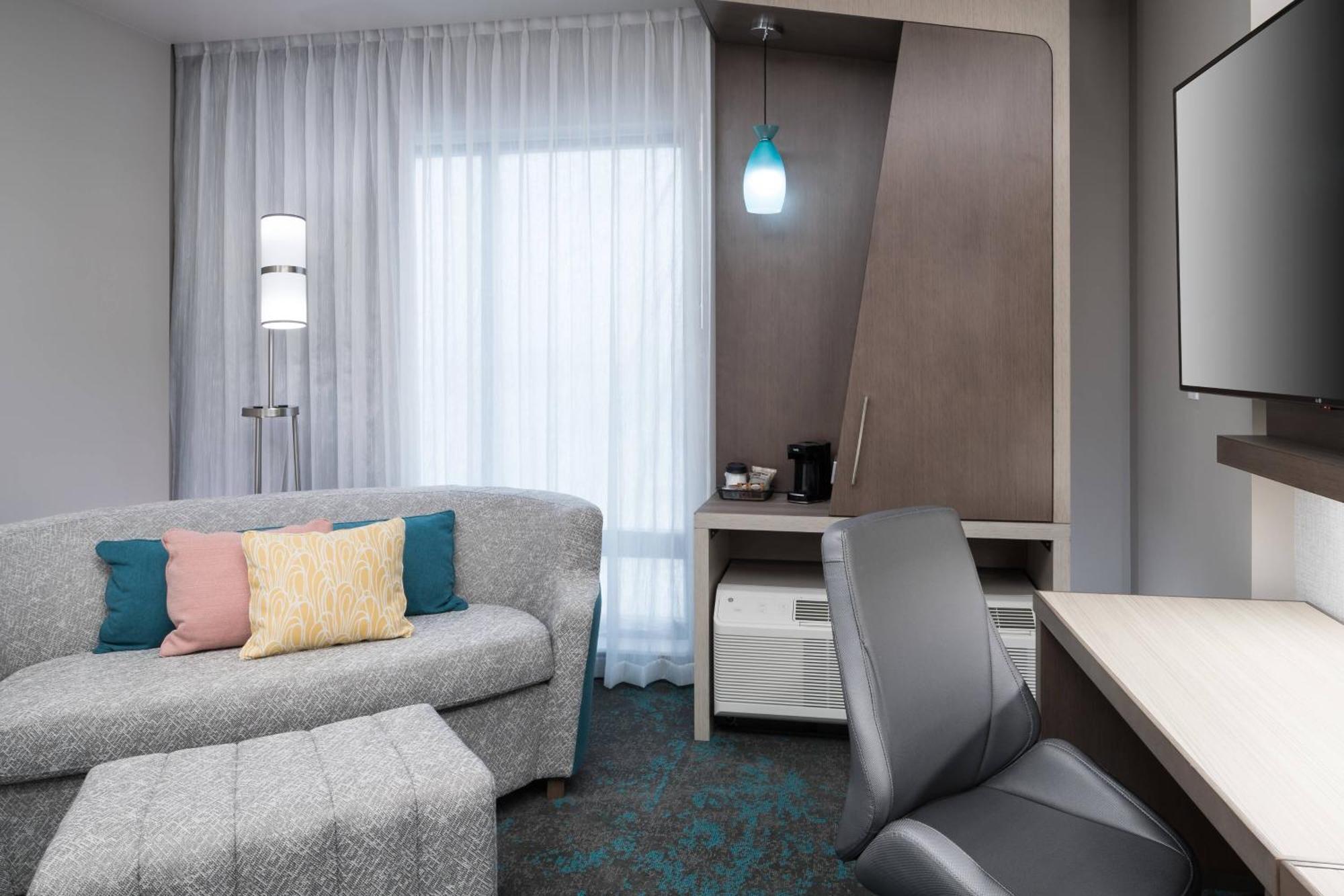 Courtyard By Marriott Houston Heights/I-10 Hotell Eksteriør bilde