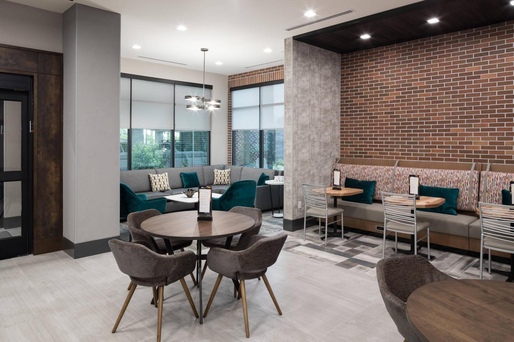 Courtyard By Marriott Houston Heights/I-10 Hotell Eksteriør bilde